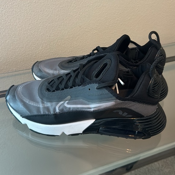 Nike Air Max 2090 - Picture 3 of 6